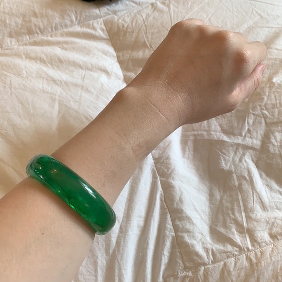 Green bangle - Picture 3 of 3